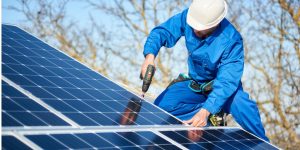 Installation Maintenance Panneaux Solaires Photovoltaïques à Arlay